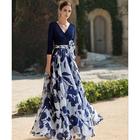 Abito da sposa in spiaggia A-Line per madre della sposa Abito formale per invitata a nozze elegante scollo a V lungo fino al pavimento in chiffon manica 3/4 con fiore Abito per invitata a nozze