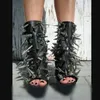 Schwarze Niet besetzt Punk Sandalen Plattform solide offene Zehen Schuhe für Frauen Stilettos High