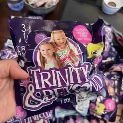 Trinity Beyond Might Box Mystery Heart Surprise Pack Mystery Jewelry Box Blind Box Pet Cute Doll