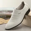 2024 klassische Männer Kleid Schuhe Slip on Lederschuhe für Männer plus Größe Point Toe Business