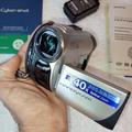 Videocamera Sony DCR-DVD109e,funzionante,Handycam,Carl Zeiss Vario-Tessar,zoom ottico 40x,2000x,Ibrida,disco DVD,regalo per lui