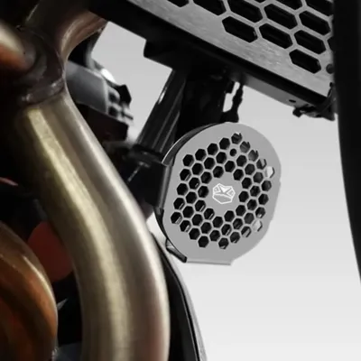 Horn Cover Protector For Thruxton Scrambler 1200 Bonneville T100 T120 Tiger Street Twin Speed Triple