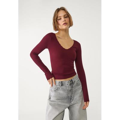 Stradivarius Seamless V-neck T-shirt Purple M