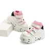 2025 frau Turnschuhe Neue Punk Stil Frauen Schuhe Gothic Ankle Rock Stiefel Lace-up Ferse Höhe Plattform Schuhe Frau metall Dekor