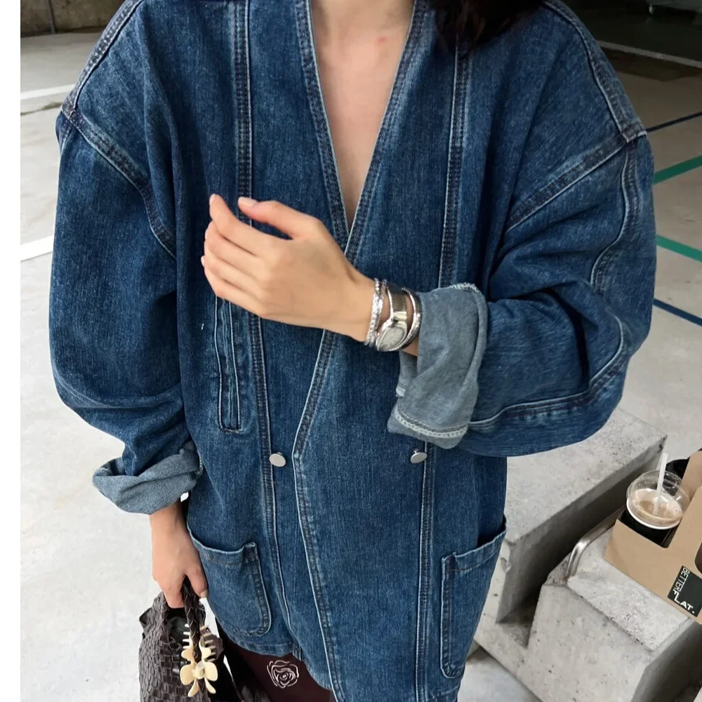 Giacca di jeans da donna 2025 Primavera Autunno Retro doppio petto spalla imbottita scollo a V cappotto di jeans lungo blu casual allentato