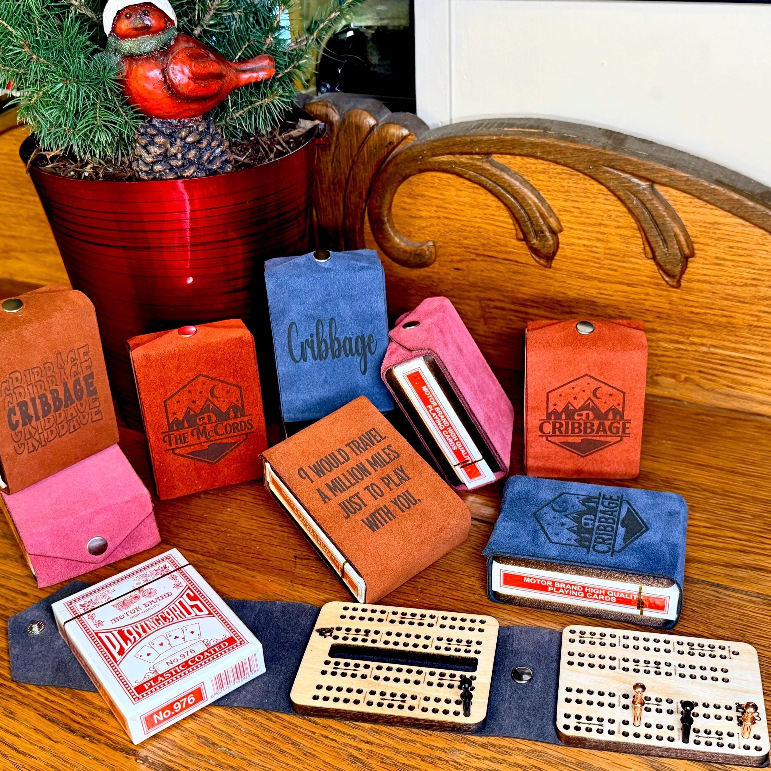 Tavolo da Cribbage da viaggio personalizzato * Set da Cribbage tascabile in pelle personalizzato con carte e pioli in metallo * Mini gioco inciso, reg