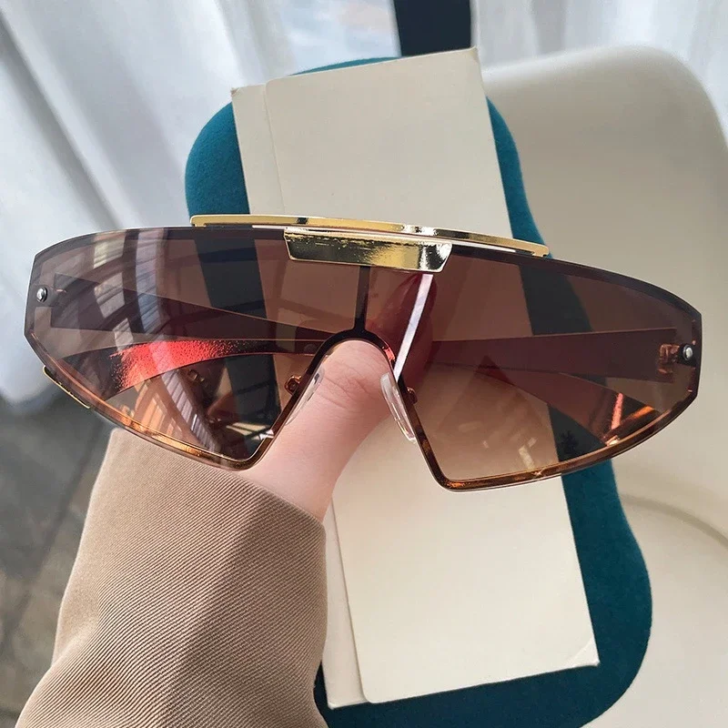 Sport-Fahrradbrille, silberfarbene Wanderbrille, Nachtfahr-Sonnenbrille, integrierter Augenschutz und winddichte Schutzbrille Image