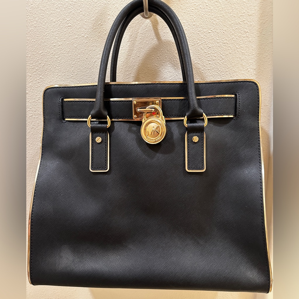 Michael Kors Bags | Like New Michael Kors Handbag | Color: Black/Gold | Size: Os