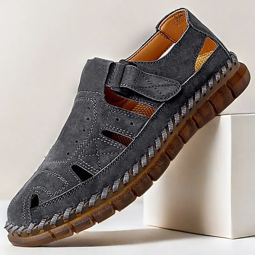 lässige Herrensandalen aus hellbraunem Wildleder mit verstellbarem Klettverschluss, atmungsaktivem Design und bequemer Sohle – perfekt für Outdoor-, Strand- und Sommeraktivitäten Image