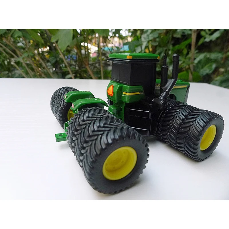 ERTL Druckguss-Zwölfradtraktor im Maßstab 1:64, landwirtschaftliches Legierungsfahrzeugmodell, Hobby-Sammlung für Erwachsene, Souvenir, Dekoration, Geschenk Image