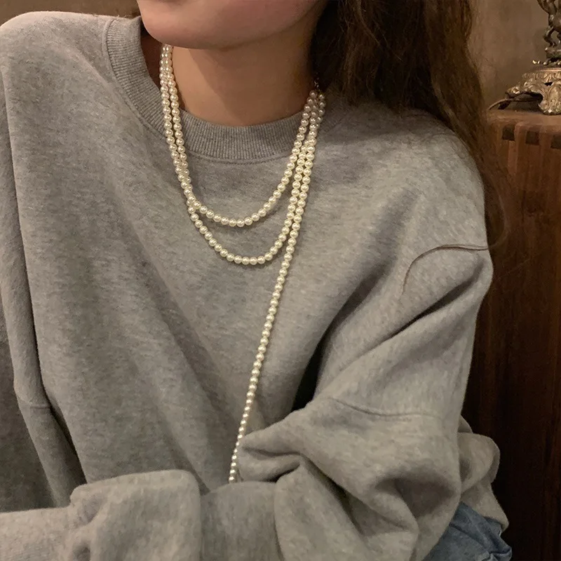 Weiße Imitationsperle, mehrschichtig, französische romantische Herz-Pullover-Halsketten, Hip-Hop-Persönlichkeit, trendiger Schmuck für Frauen, Geschenke