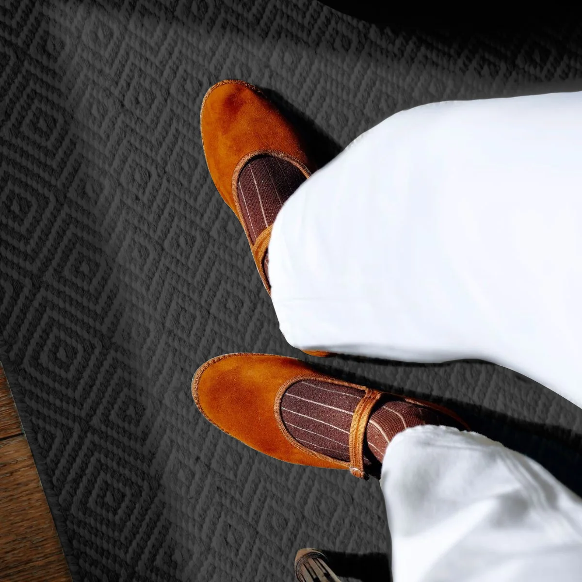 IPPEUM Samt Mary Jane Schuhe Für Frauen Rot Ballerinas Zapatos Mujer Plus Größe 42 2025, Neue Schnalle Riemen Ballerinas