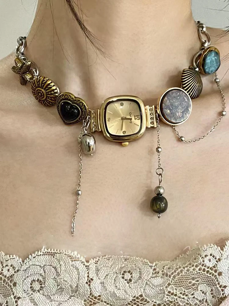 Stilvolle neue Punk-Uhren-Halskette für Damen, Retro-eleganter Trend-Halsband, übertriebenes Party-Schmuckzubehör Image