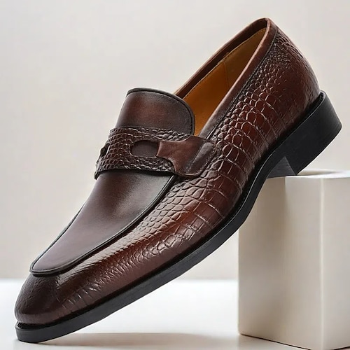 braune Pennyloafer aus echtem Leder für Herren – klassische Slipper mit Krokodilmuster für Kentucky Derby und Business-Kleidung Image