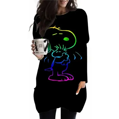 Women's casual Snoopy printed long sleeved round neck pocket T-shirt, sports shirt, women's long