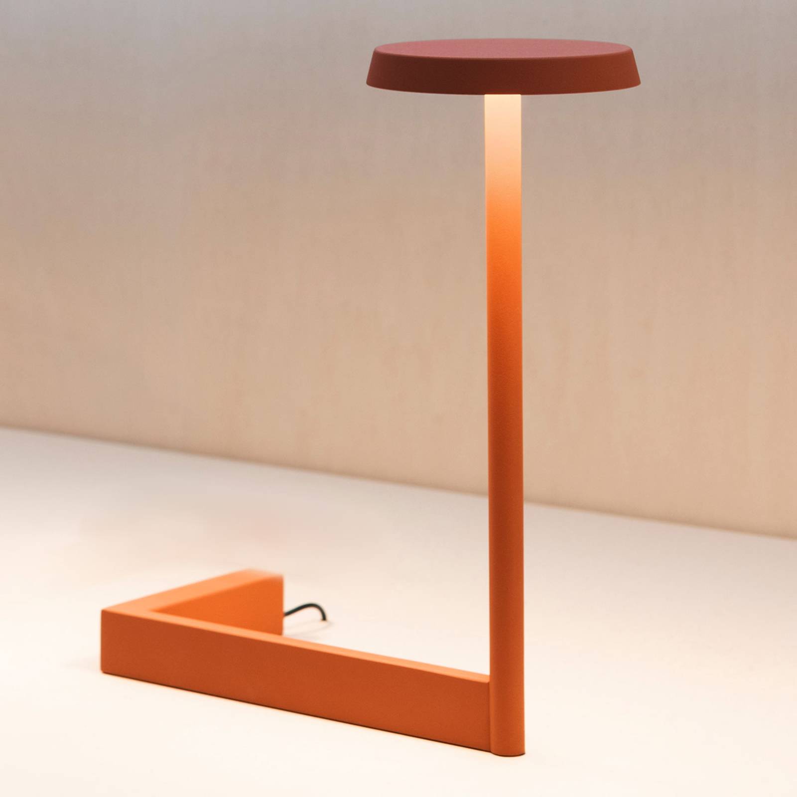 Vibia Design Tischlampe Flat, dimmbar, terracotta, für Wohn- / Esszimmer, Metall, Modern, Tischlampe