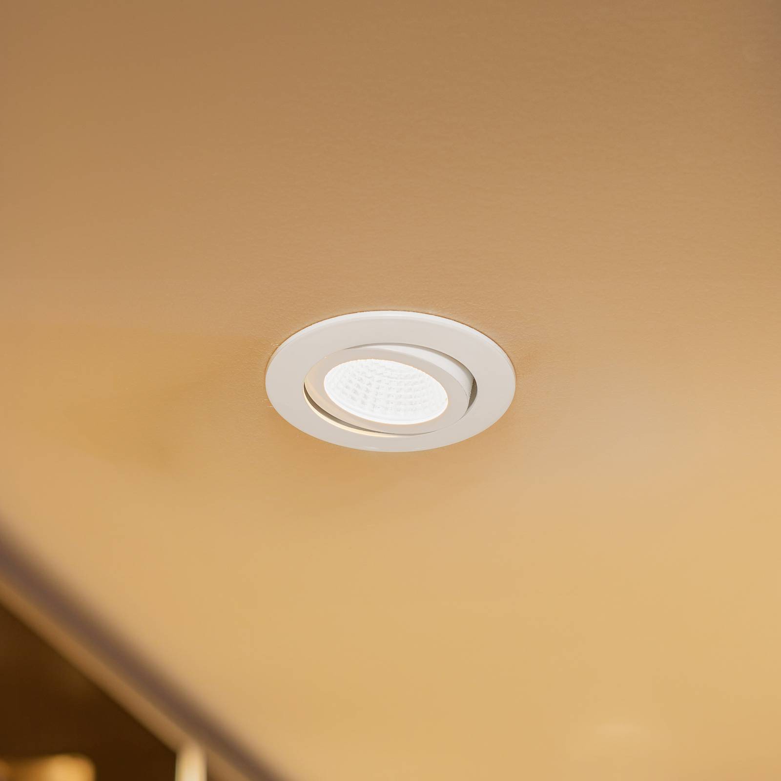 BRUMBERG BB03 Einbau RC Treiber eckig weiß glanz BB03, dimmbar, weiß / opal, für Flurbereich, Aluminium, Downlights