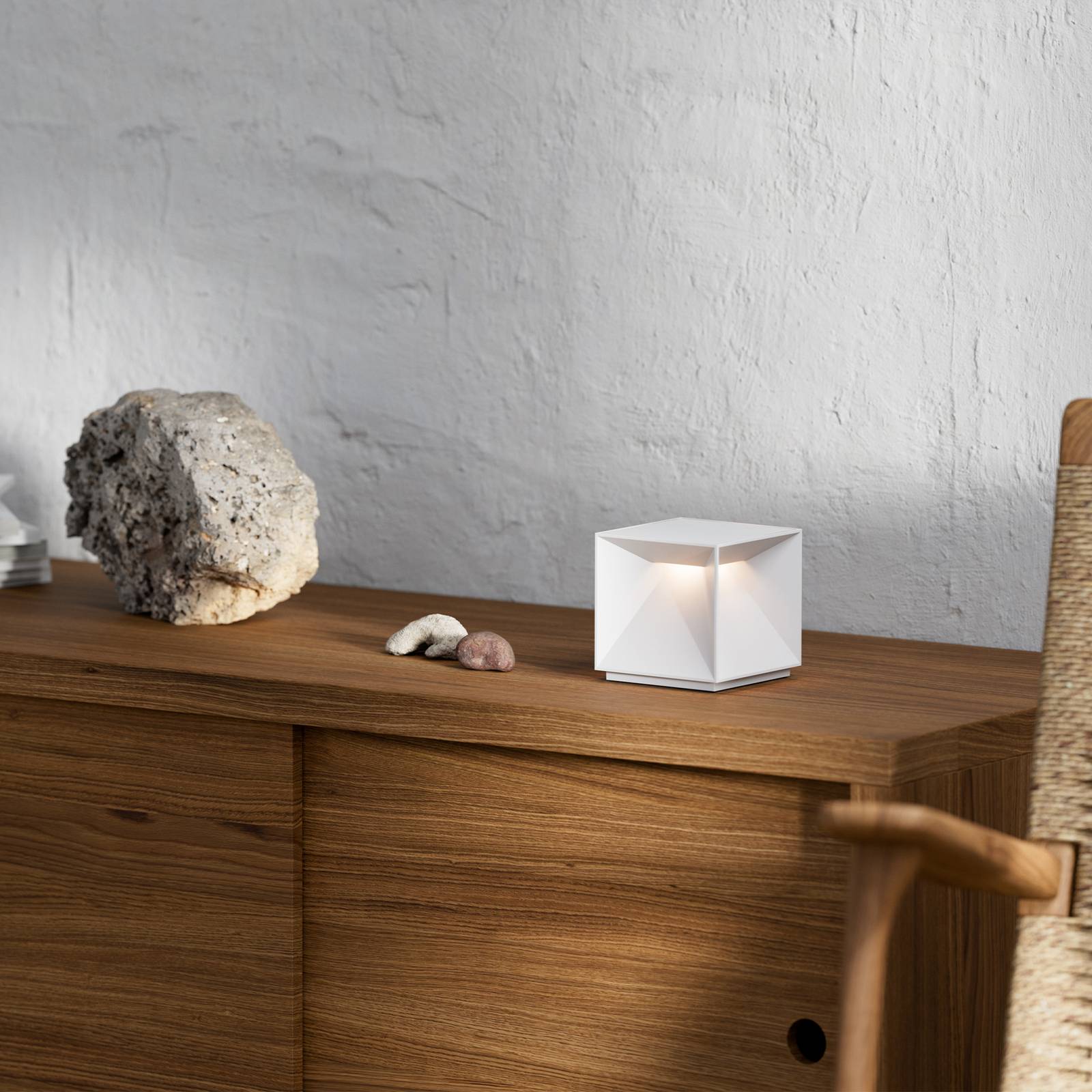 Sigor LED-Akku-Tischleuchte Nutalis, schneeweiß, IP54, dimmbar, weiß / opal, Aluminium, Modern