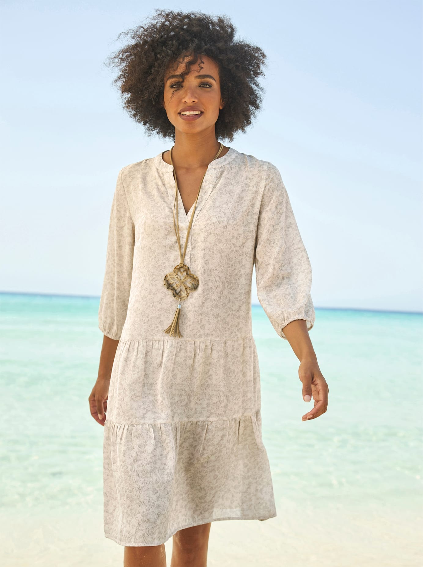 Druckkleid HEINE "Druck-Kleid", Damen, Gr. 38, Normalgrößen, bunt (champagner, beige, bedruckt), 100% Polyester, animal-print, gemustert, kurz, Kleider Druckkleid