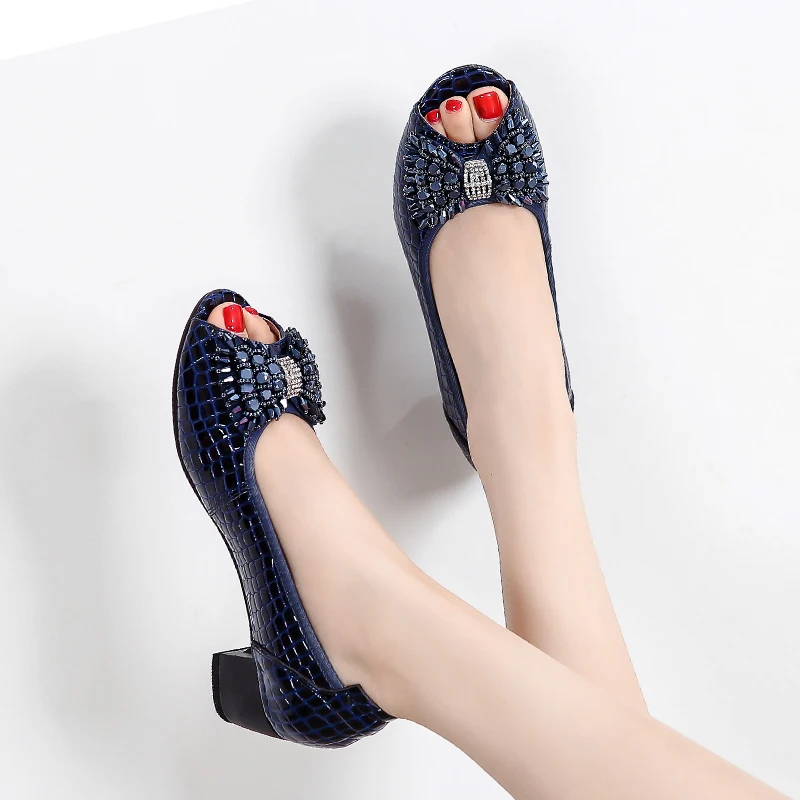 Corium Fisch Mund Schuhe frauen Singles Schöpfen Schuhe Fett Meter Breit Fett Großen Größe frauen Schuhe 41-43 mutter Schuhe Sommer Sandalen