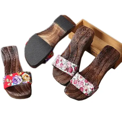 Japanische traditionelle Geta Cosplay Kimono Clogs Schuhe Neuheit Sommer Holz Sandalen Frauen Indoor rutschfeste Hausschuhe Image