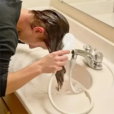 Eine multifunktionale Haustier-Duschdüse, perfekt zum Baden von Hunden, Reinigen und Beauty-Tools Image