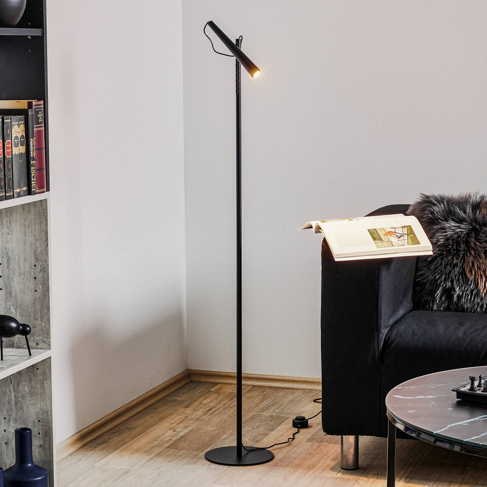 Foscarini Design Stehlampe Magneto, schwarz, für Wohn- / Esszimmer, Metall, Design, Stehlampe