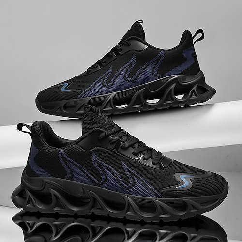 Sportliche Herren-Sneaker, auffälliges Flammen-Design in Schwarz und Rot, Sportschuhe zum Laufen und fürs Fitnessstudio Image