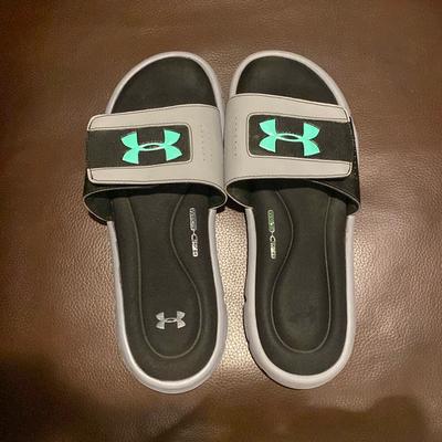Under Armour Shoes | Under Armour Men Ignite V Slides Size 11 Black And Gray | Color: Black/Gray | Size: 11