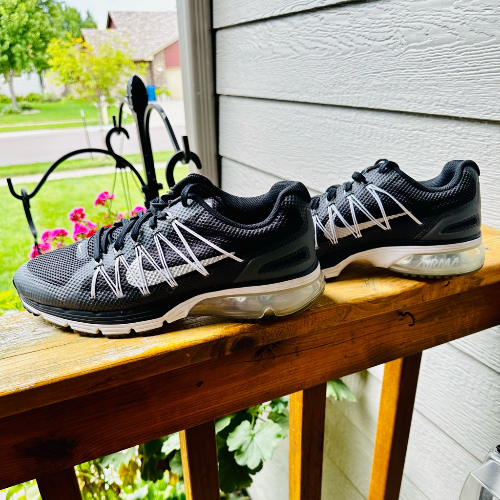 Nike Shoes | Womens 10 Nike Air Max Excellerate 3 Tennis Shoes | Color: Black/White | Size: 10