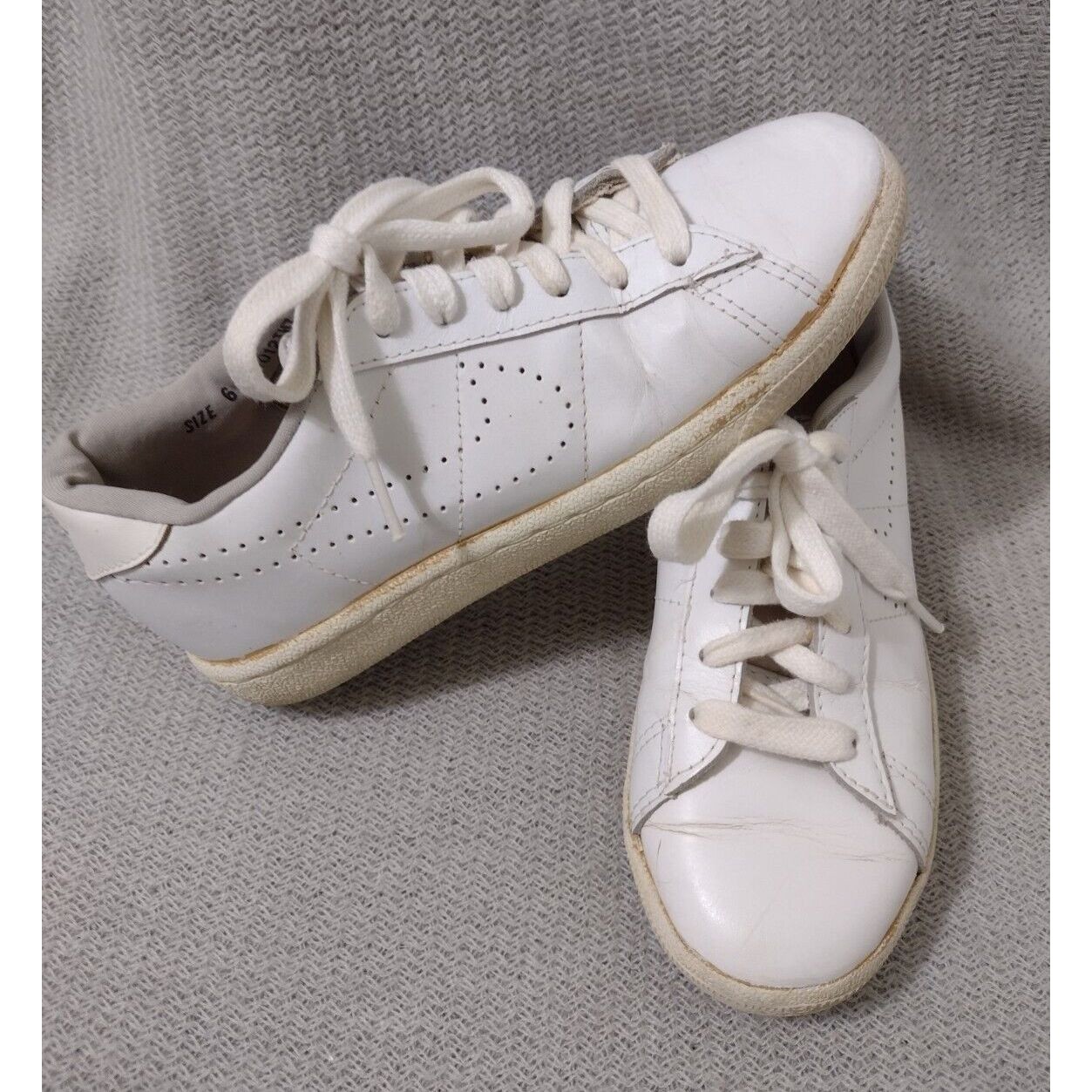Nike Shoes | Vintage Nike Wimblton Trainer Tennis Shoes Women's Size 6 - 831012th7 Racquette | Color: White | Size: 6