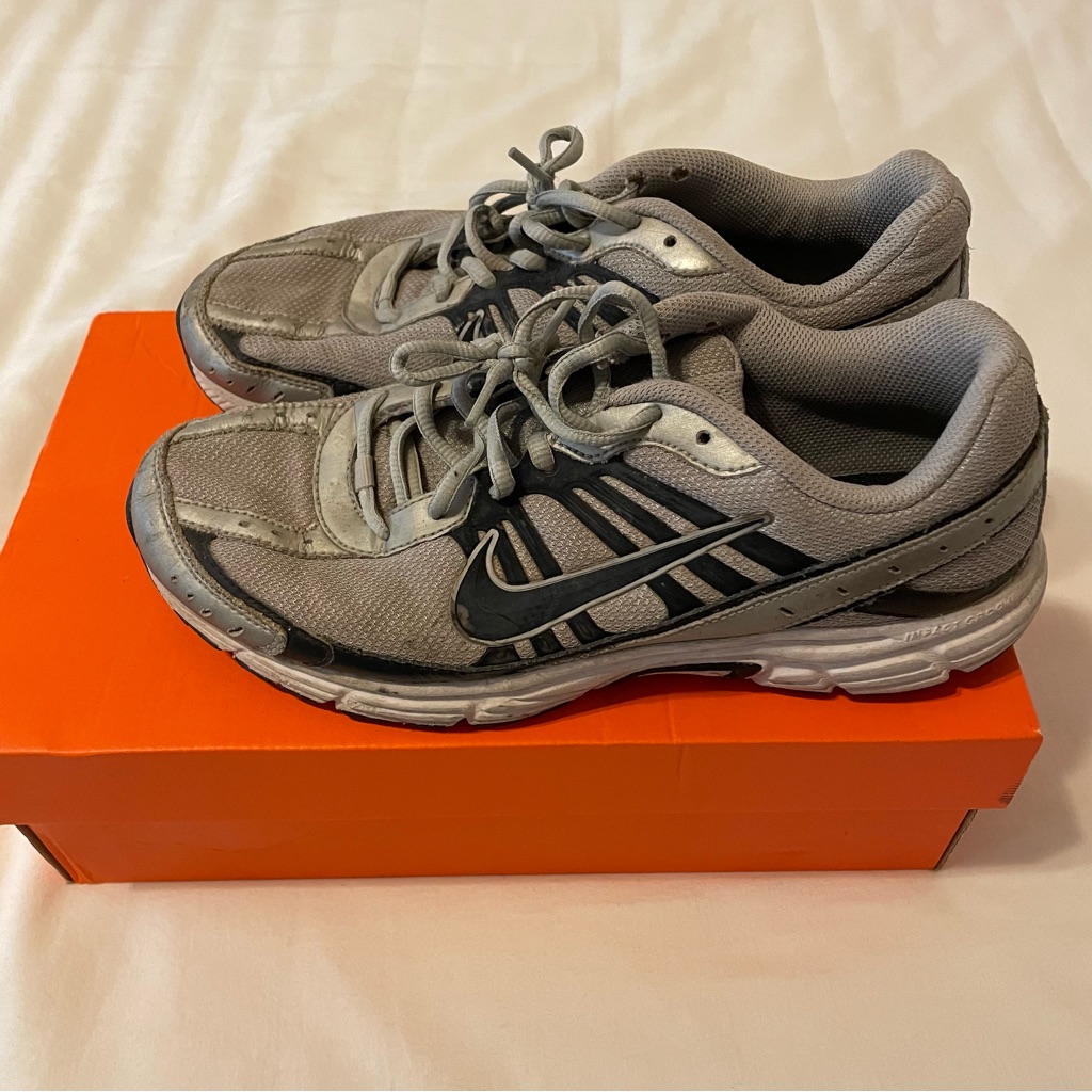 Nike Shoes | Vintage Nike Running Dad Shoes | Color: Gray | Size: 8