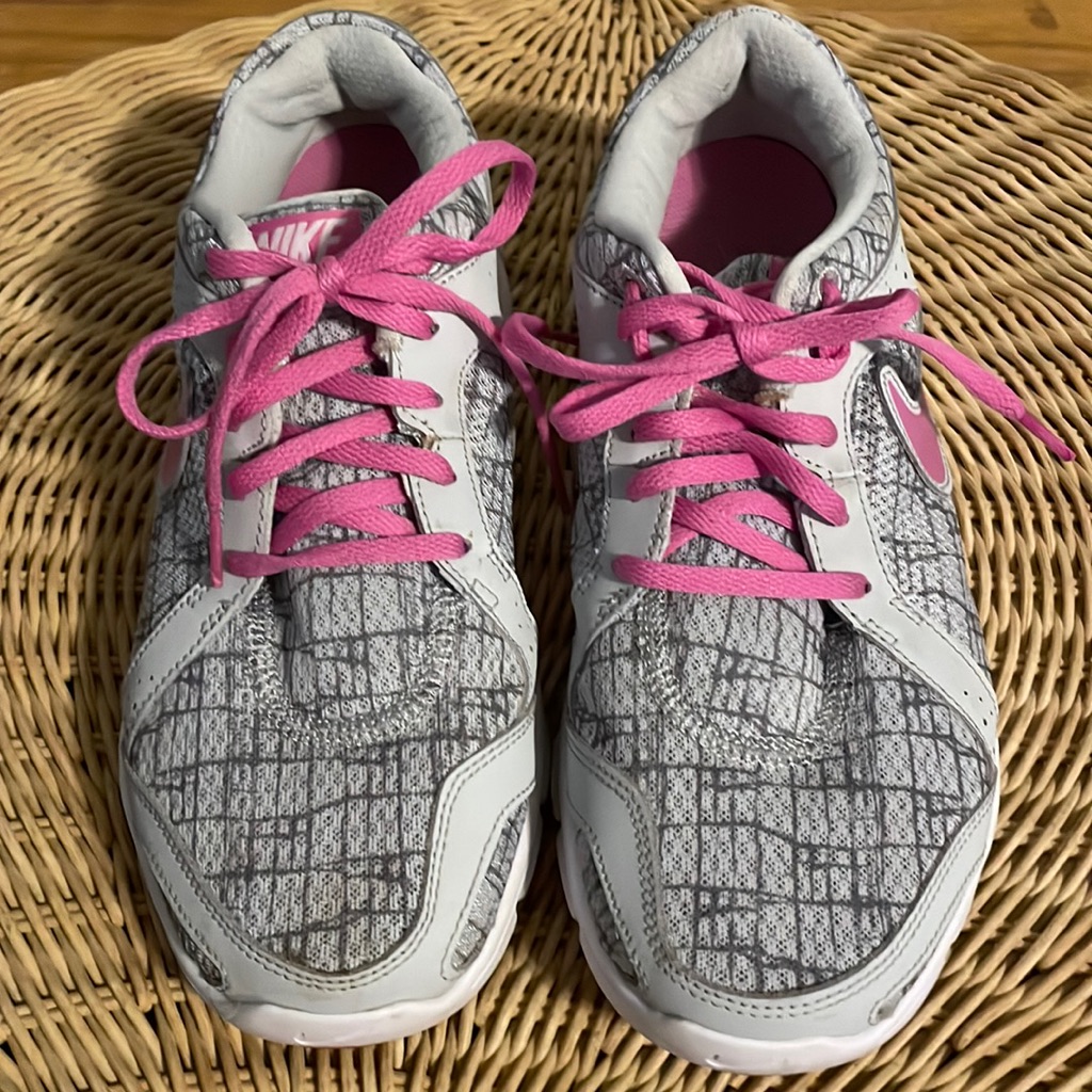 Nike Shoes | Women’s Nike Tennis Shoe. Size 9. Color, Pink, And Gray. | Color: Gray/Pink | Size: 9