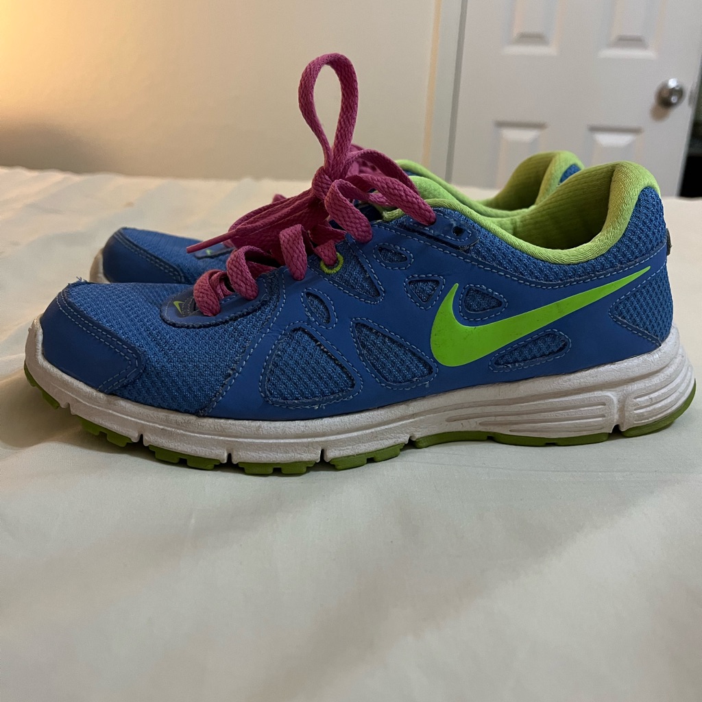 Nike Shoes | Women’s Nike Tennis Shoes Revolution 2 Size 7 | Color: Blue | Size: 7