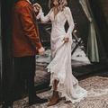 Boho Brautkleider A-Linie V-Ausschnitt Langarm Offener Rücken Hofschleppe Spitze Brautkleider