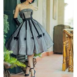 Elegantes A-Linien-Cocktailkleid knielang trägerlos Satin Falten Schärpe Hochzeitsgast Partykleidung 2024