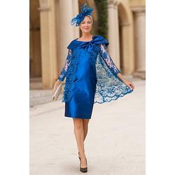 Elegantes knielanges Etuikleid aus Satin mit Spitze zweiteilig mit Rundhalsausschnitt ärmellose Jacke und Schleife Hochzeitsgast 2024