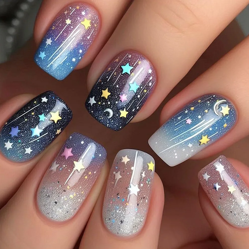 Sommer-Schatz-handgemachte Nägel zum Aufdrücken, kurze Sarg-Kunstnägel, verträumte Sterne, Mond, zum Aufdrücken der Nägel, bunter süßer Nagel für Mädchen Image
