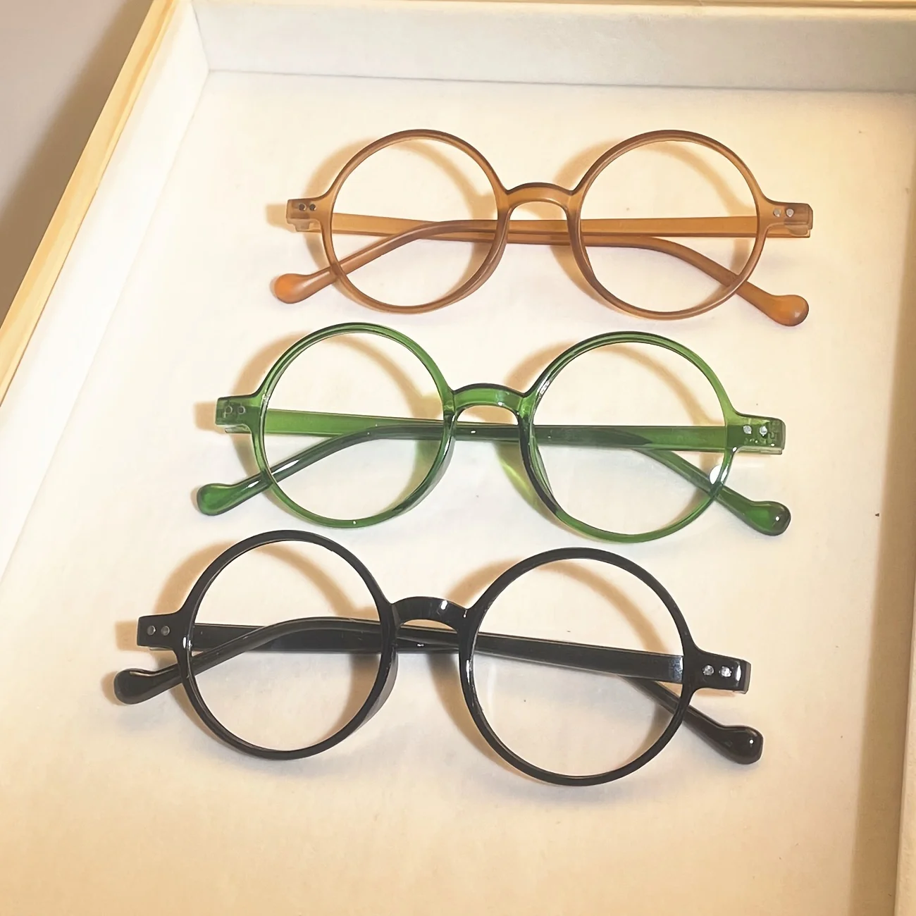 3er-Pack runde, nicht verschreibungspflichtige Anti-Blaulicht-Lesebrillen – niedlicher PC-Rahmen mit Vollrand und klaren Polycarbonat-Gläsern Image