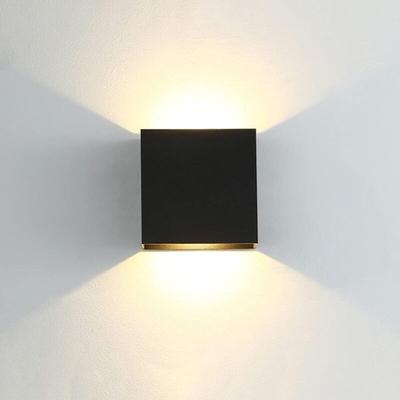 Stück moderne LED-Wandleuchte aus schwarzem Aluminium, quadratische Wandleuchte 10 x 10 x 5 cm, Image