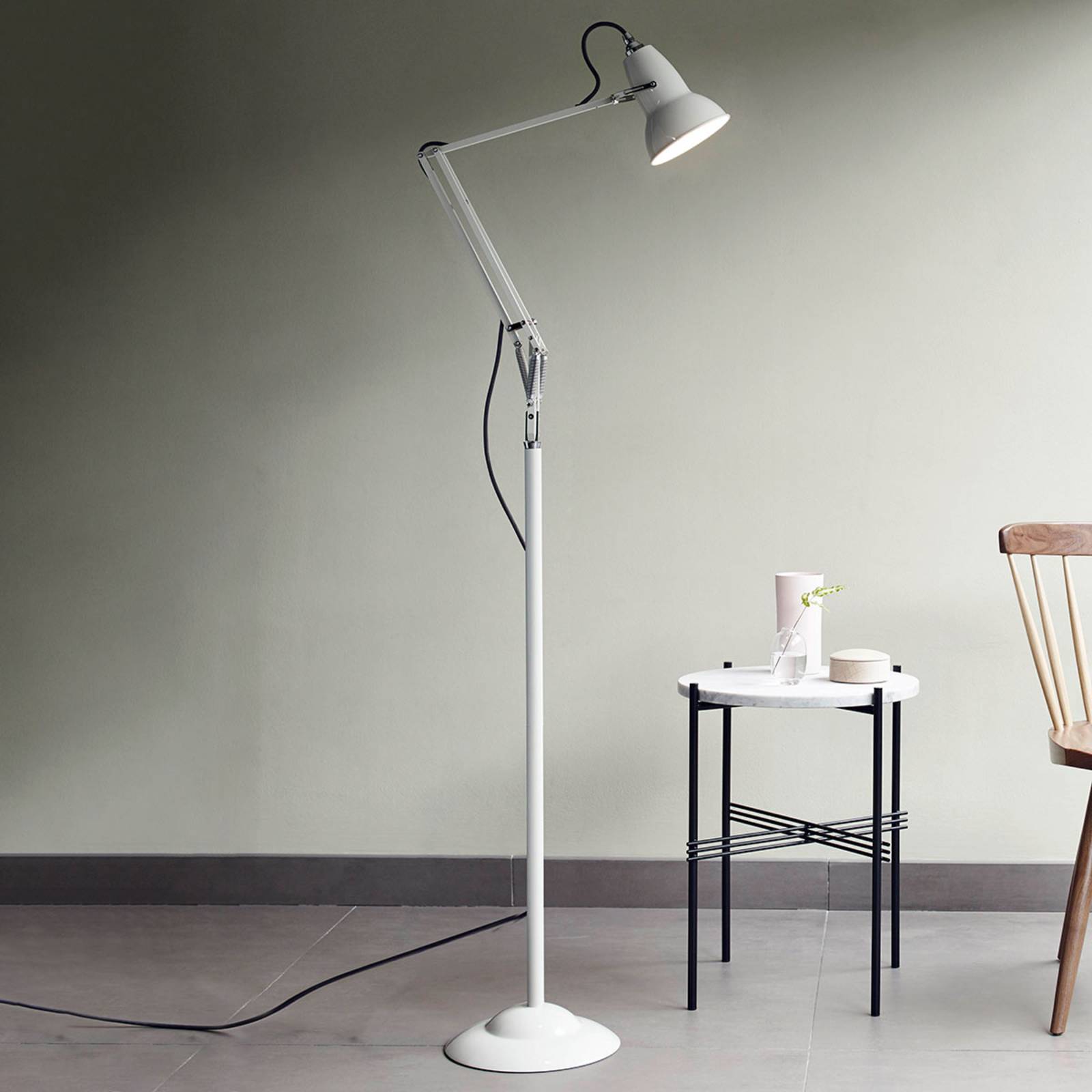 Anglepoise LED Stehlampe Original 1227, weiß / opal, für Wohn- / Esszimmer, Aluminium, Industrielles Design, LED Stehlampe
