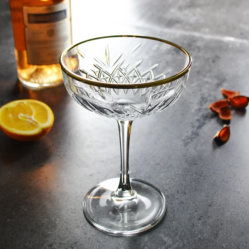 255ml kreative Gravur Coupé Becher Martini Brandy Tequila Wodka Glas Wein Cocktail Champagner Gläser Tasse mit Goldrand 1 stücke Image