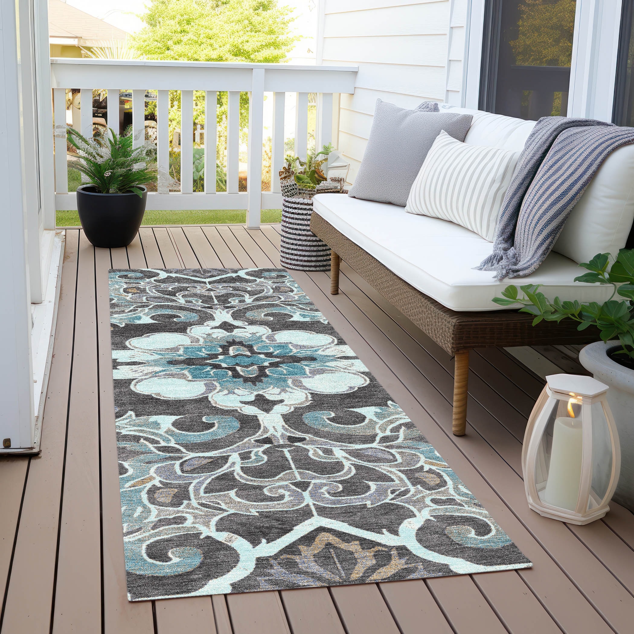Machine Washable Indoor/Outdoor Global Glam Chantille Rug