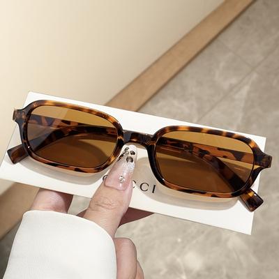 TEMU Vintage Rectangular Lightweight Women's Glasses, Pc Lenses, Stylish Plastic Frame, Trendy Streetwear Eyewear, Suitable For . Image