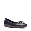 Ballerina CLARKS "Freckle Ice", Damen, Gr. 36, blau (navy leather), Leder, casual, Schuhe, Slipper, Flats, Flats, Slipper mit Schleifchen