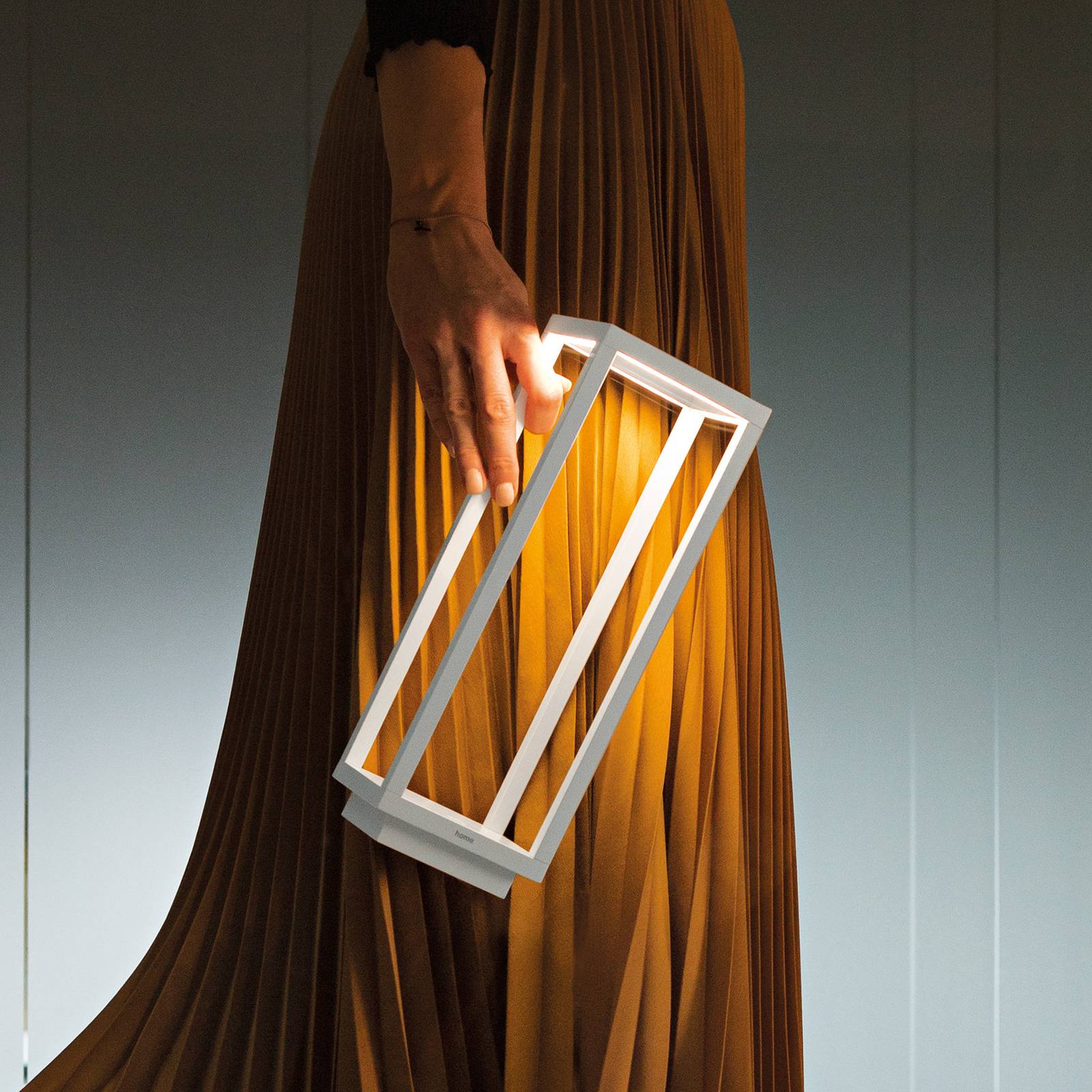 Zafferano Home LED-Akku-Laterne IP54 weiß Home, dimmbar, weiß / opal, für Wohn- / Esszimmer, Aluminium