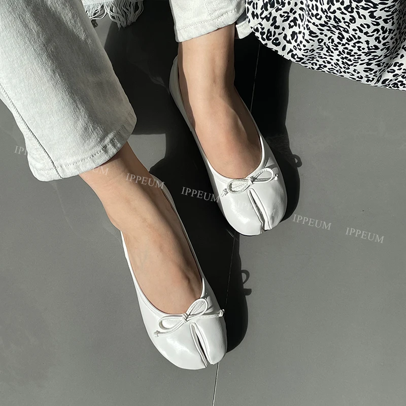 IPPEUM Weiße Tabis-Schuhe für Damen, Größe 44, geteilte Zehenpartie, Ballerinas mit Schleife, Burgunderrot, Tabi Mary Janes