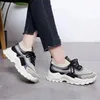 2025 neue Fly Woven Mesh Casual Atmungsaktive Turnschuhe Koreanischen Stil Dicken Sohlen männer frauen Schuhe Mesh Rote Schuhe Licht laufschuhe