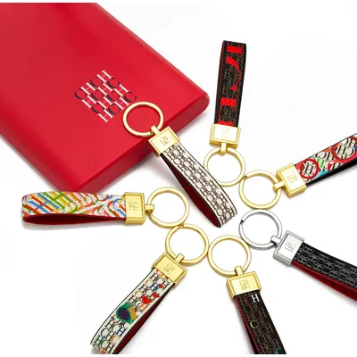 CILMI HARVILL CHHC Keychain Personalized Wedding Gift Bar LUXURY KEY CHAIN Accessories christmas