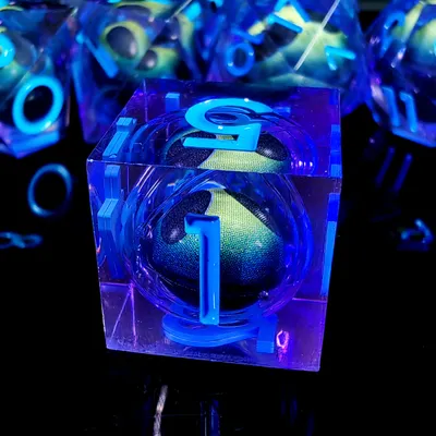 Spinning Dragon Eye DnD Würfelset, 7-teilige polyedrische Harzwürfel, hellviolette RPG-Würfel für Image